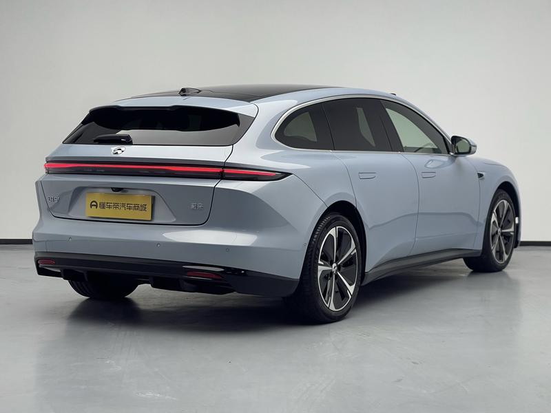 NIO NIO ET5 Touring 2025