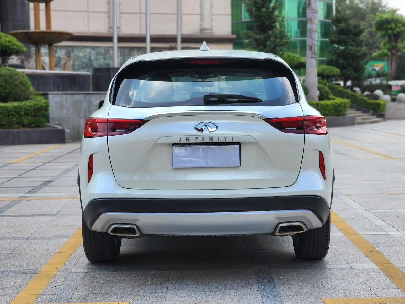 Infiniti Infiniti QX50 Facelift 2.0T two-wheel drive elite edition