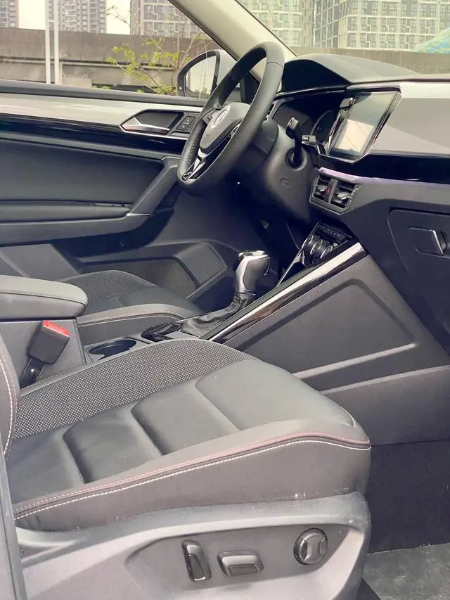 Volkswagen Tanyue 330TSI two-wheel drive luxury country VI