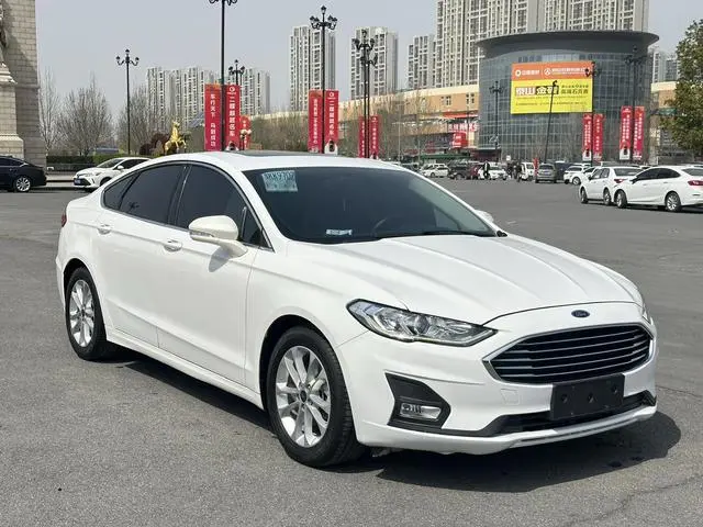 Ford Mondeo EcoBoost 180 fashion type