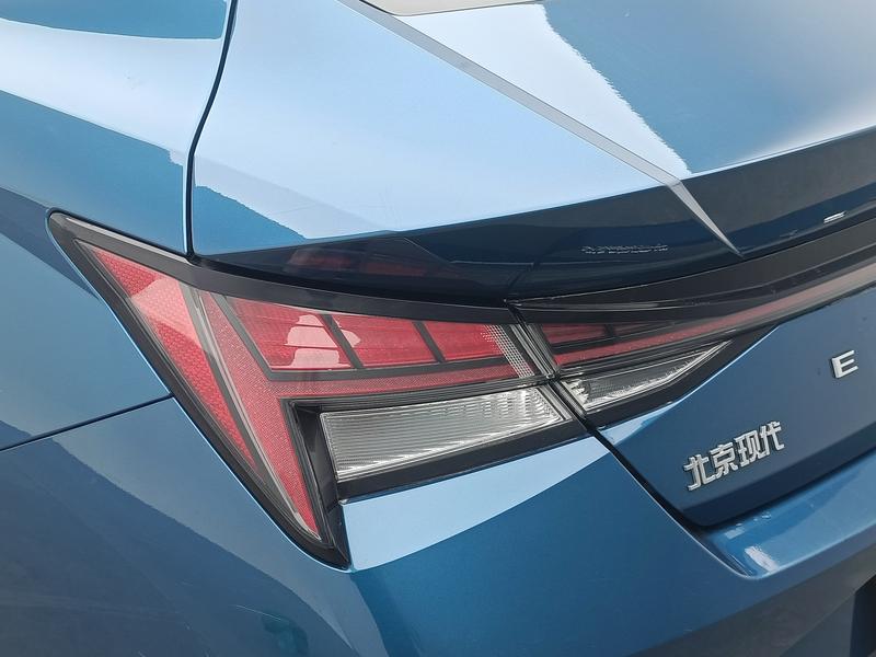 Hyundai Elantra 2021