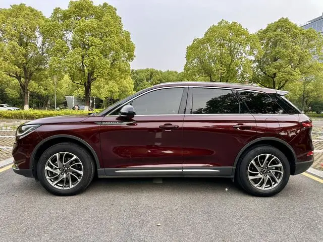 Lincoln Adventurer 2.0T two-wheel drive Zunya edition