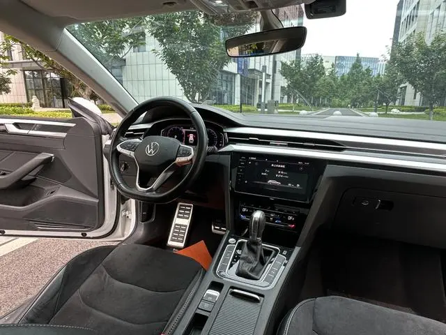 Volkswagen Volkswagen CC Hunting vehicle 330TSI Hunting version