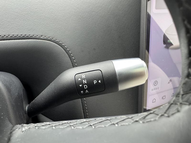 Li Auto Ideal L8 2024