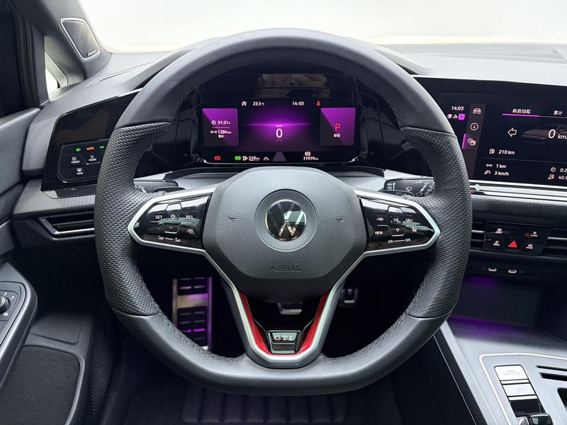 Volkswagen Golf GTI 2021