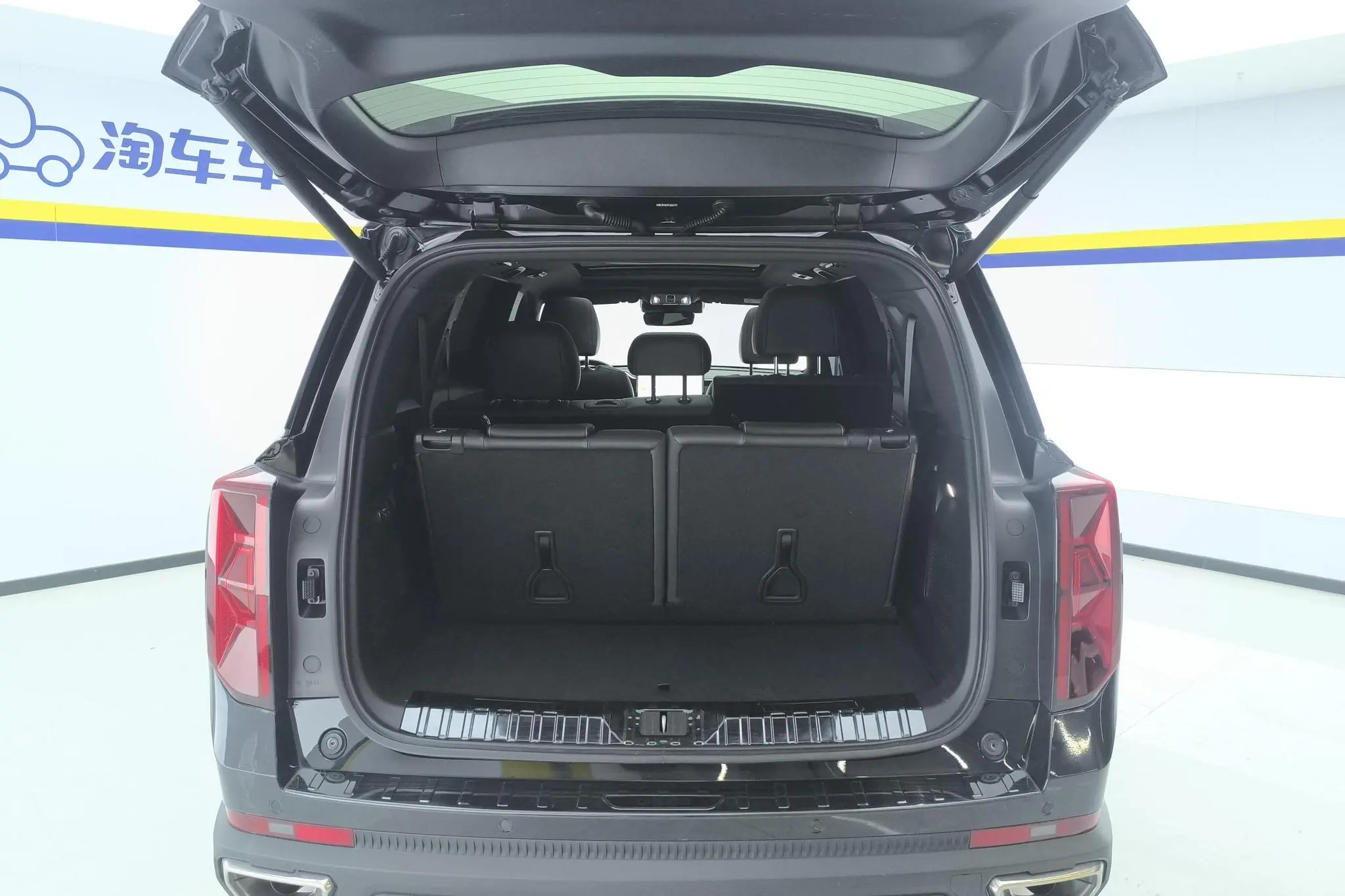 GAC Trumpchi GS8 Pilot Series 2.0 TGDI two-wheel drive Luxury Smart Edition