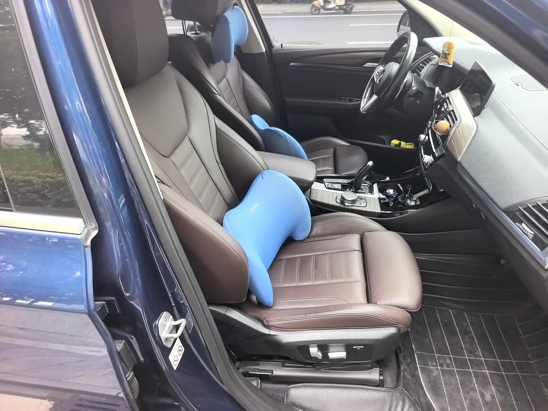 BMW BMW X3 xDrive28i M sports suit