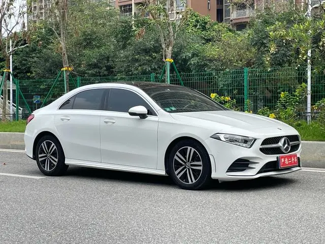 Mercedes-Benz Mercedes-Benz A-class A 180 L sports sedan