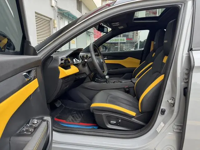Dongfeng Fengshen Yi Hyun 1.5T Automatic Dreamcatcher Edition