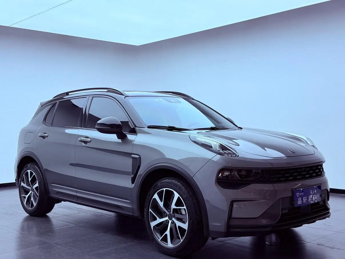 LYNK & CO Lynk 01 2.0TD four-wheel drive Halo