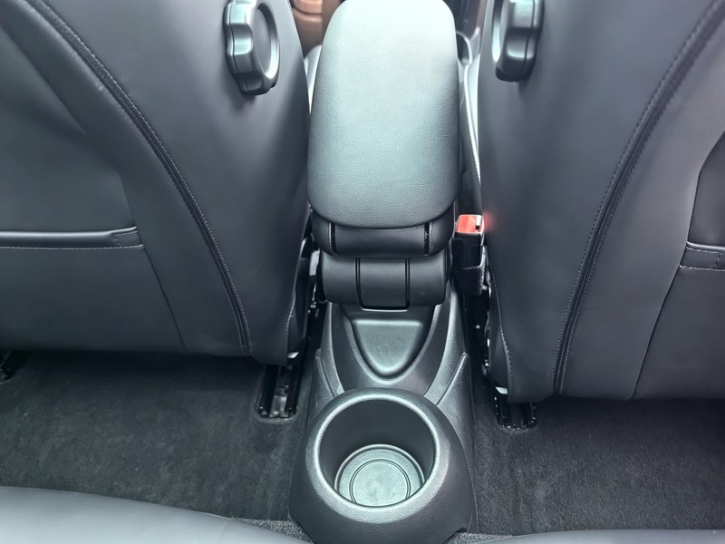 MINI MINI 2023