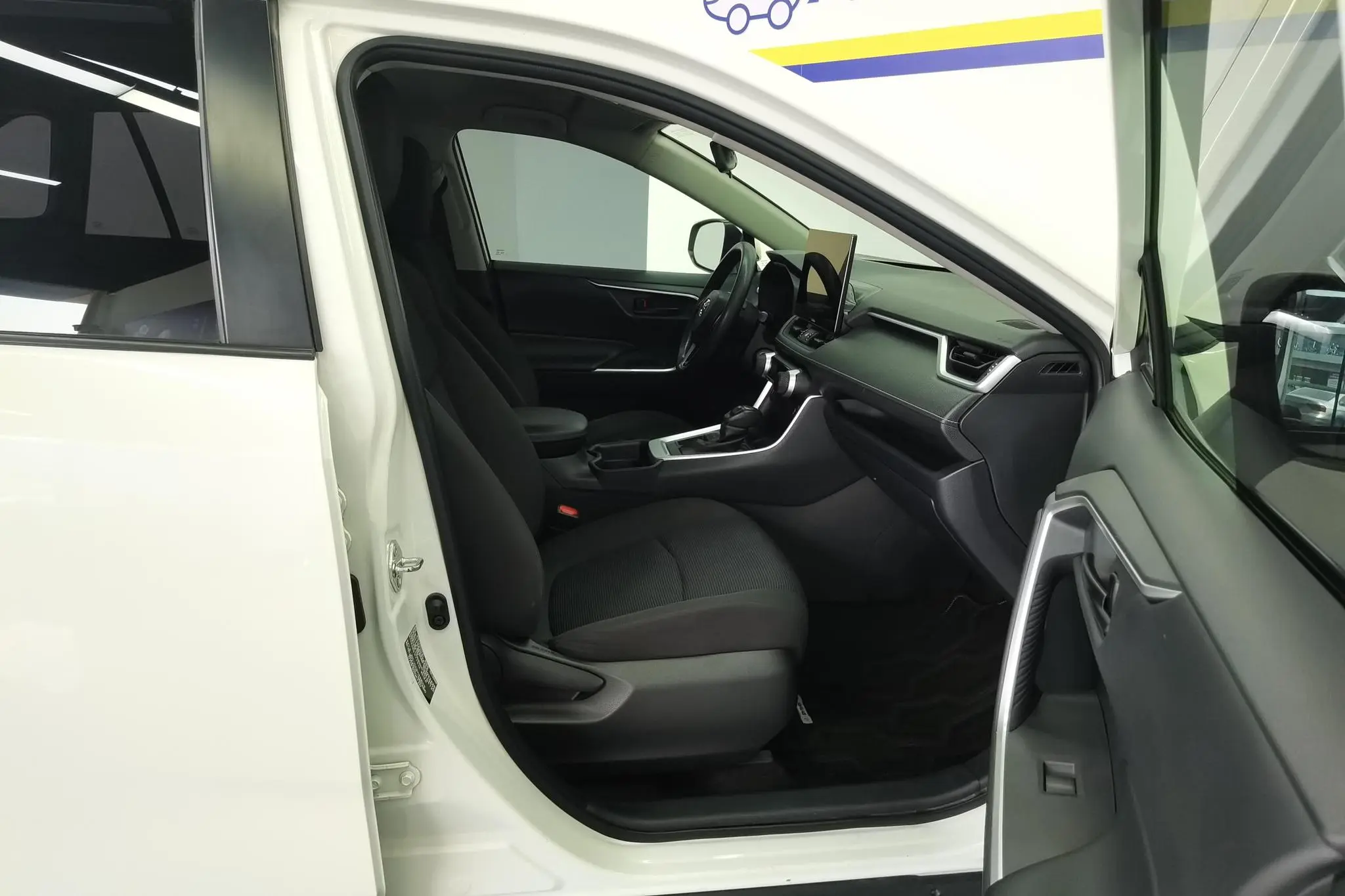 TOYOTA RAV4 Rongfang 2.0L CVT two-wheel drive urban edition