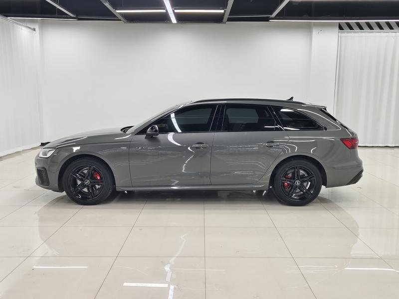 Audi Audi A4 (imported) 2022