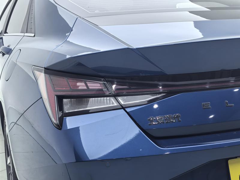 Hyundai Elantra 2021