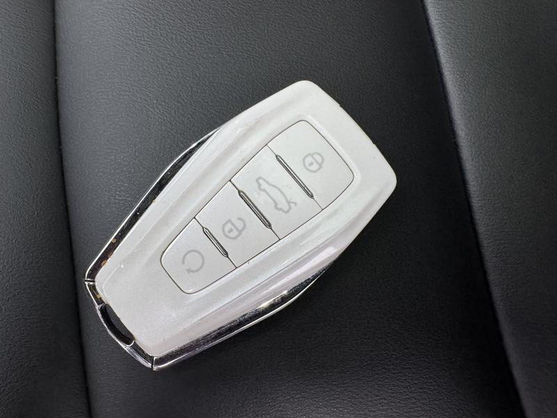 Geely Geely ICON 2023