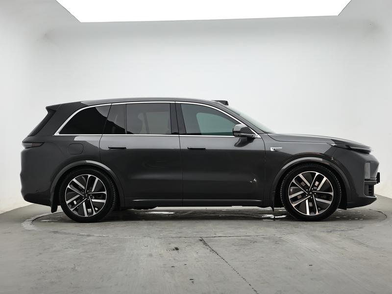 Li Auto Ideal L8 2024