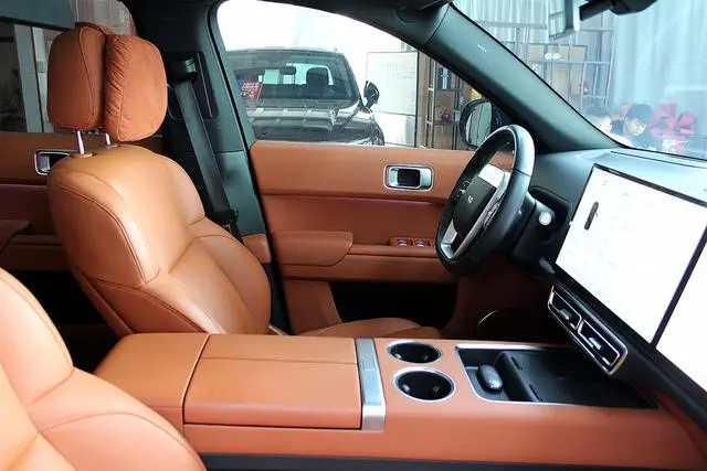 Li Auto Ideal L7 Pro version