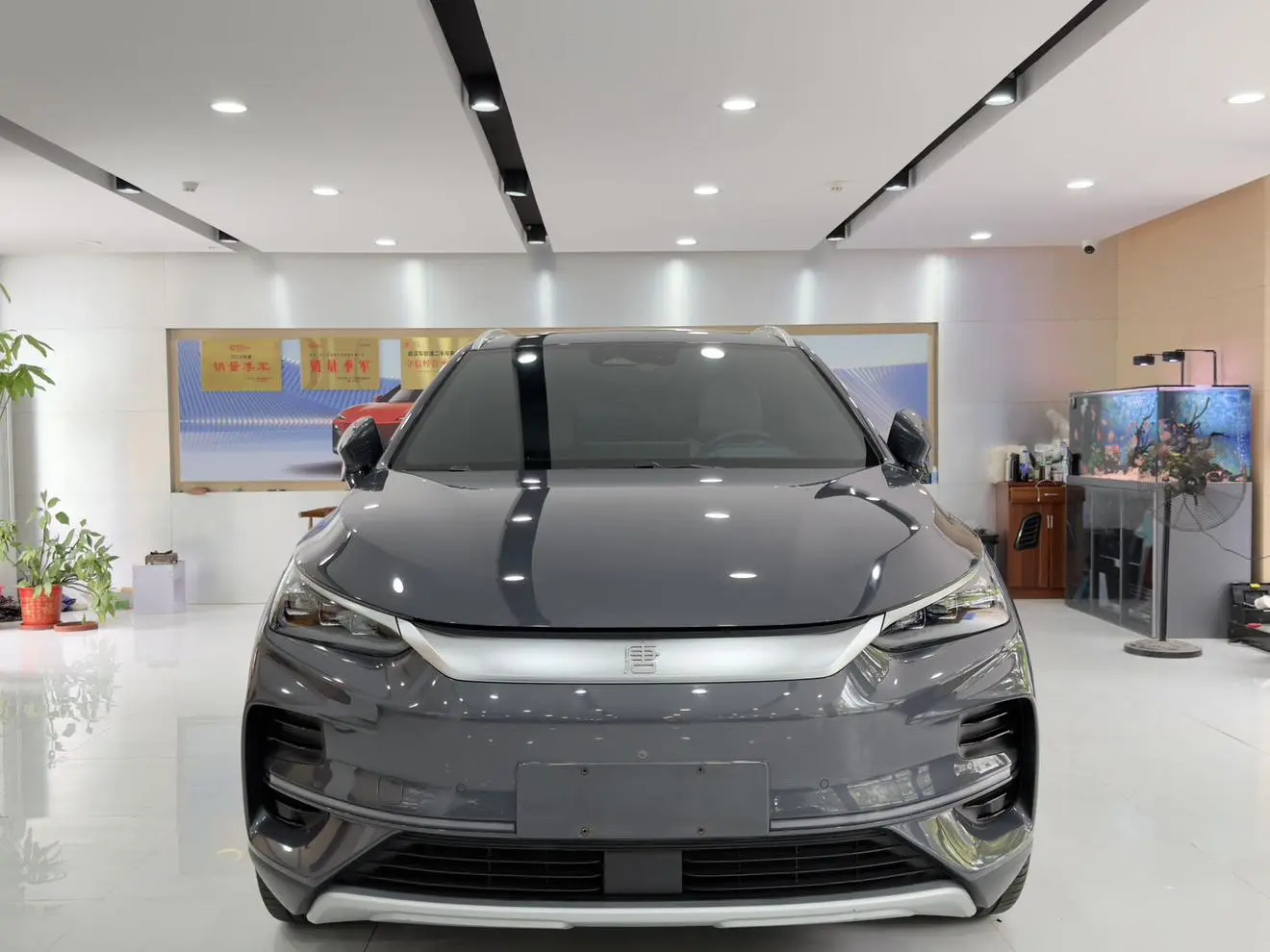 BYD Tang Yi 635KM four-wheel drive flagship type