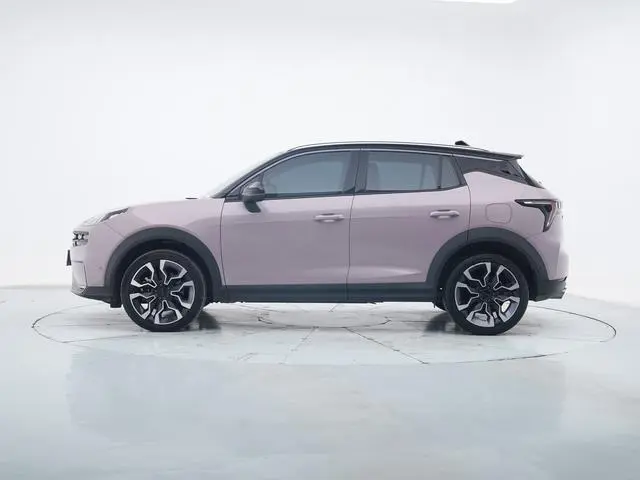 LYNK & CO Lynk 06 1.5T Shero Pink Special Edition