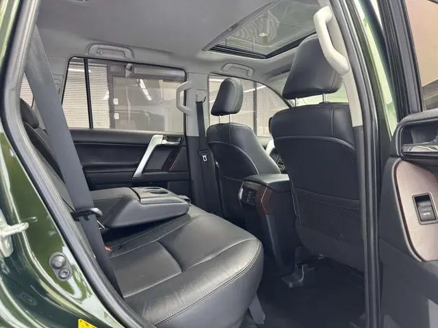 TOYOTA Prado 3.5L automatic TX-L
