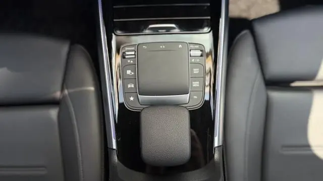 Mercedes-Benz Mercedes-Benz GLA GLA 200