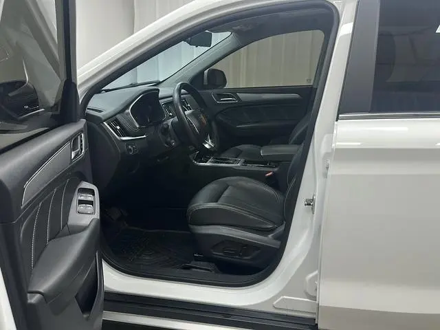 Roewe Roewe RX5 20T automatic 4G interconnection million flagship models