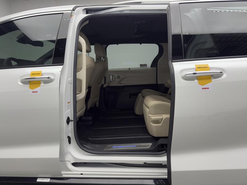 Toyota Sienna 2021