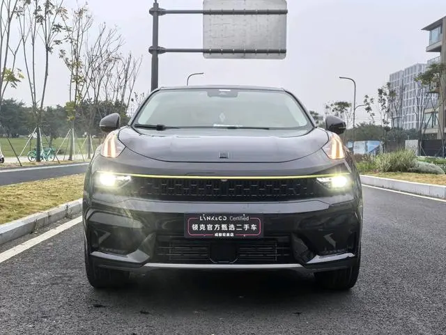 LYNK & CO Lynk 05 2.0TD two-wheel drive Halo