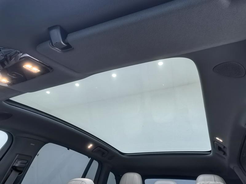 Li Auto Ideal i6 2025