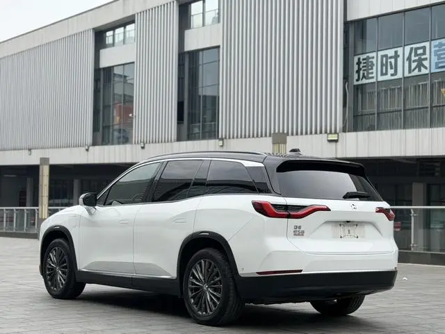 NIO NIO ES8 580KM base version six seats