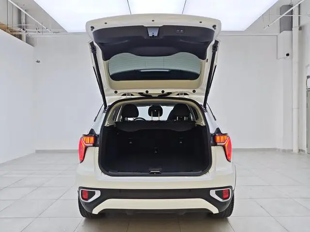 LYNK & CO Lynk 01 2.0T two-wheel drive Pro version country VI