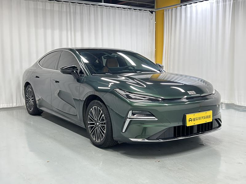 Geely Galaxy Galaxy Star Shine 8 PHEV 2025