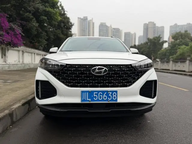Hyundai Hyundai ix35 240T GDi DCT two-wheel drive leading version GLS