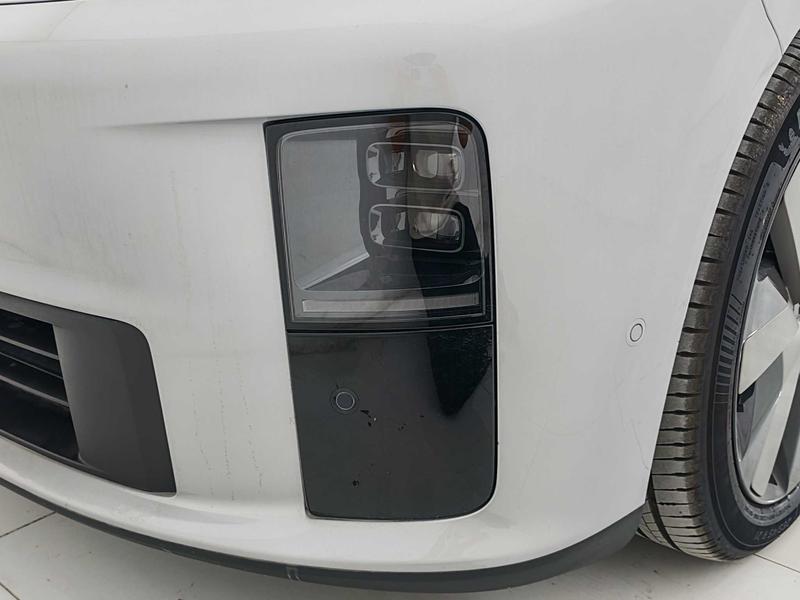 Li Auto Ideal i6 2025