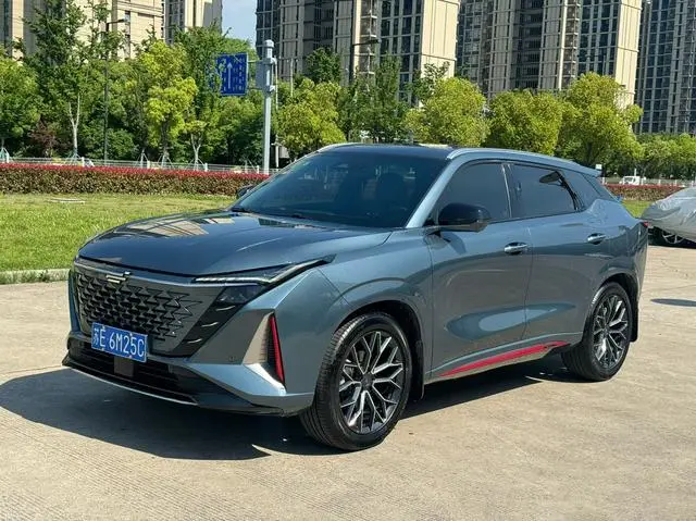 Changan Auchan Changan Auchan Z6 Blue Whale 1.5T DCT Smart Collar City Edition