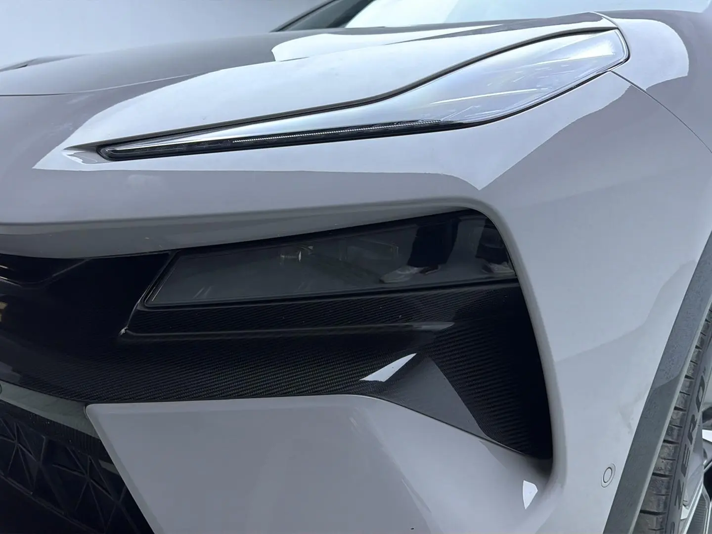 Lotus Eletre Eletre R+