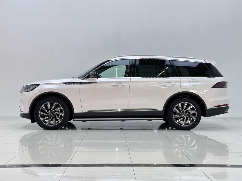 Lincoln aviator 2024