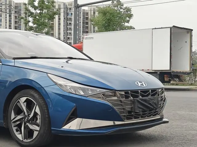 Hyundai Elantra 240TGDi DCT LUX Premium Edition