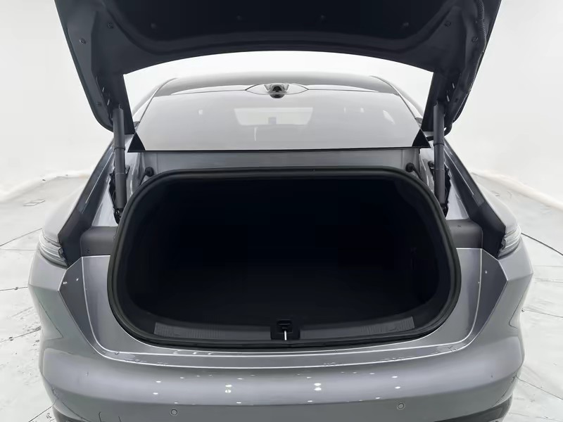 NIO NIO ET5 2025