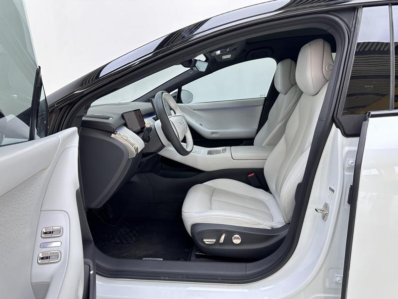 XPeng Xiaopeng P7+ 2024
