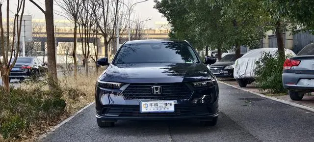 Honda Accord Rui*T Dynamic 260TURBO Deluxe Edition