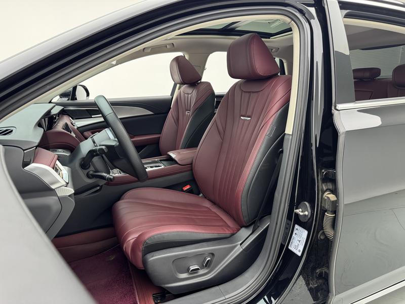 Hongqi Red Flag H5 2024