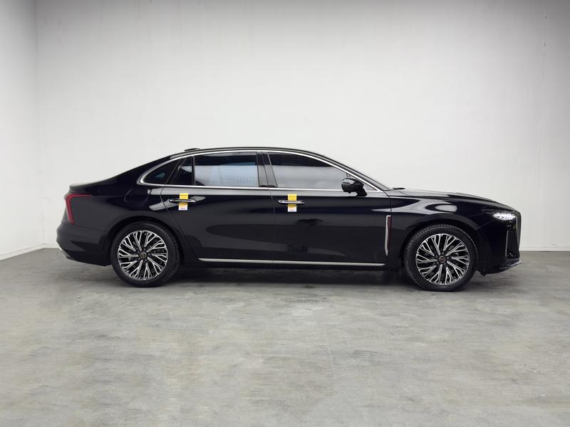 Hongqi Red Flag H5 2024