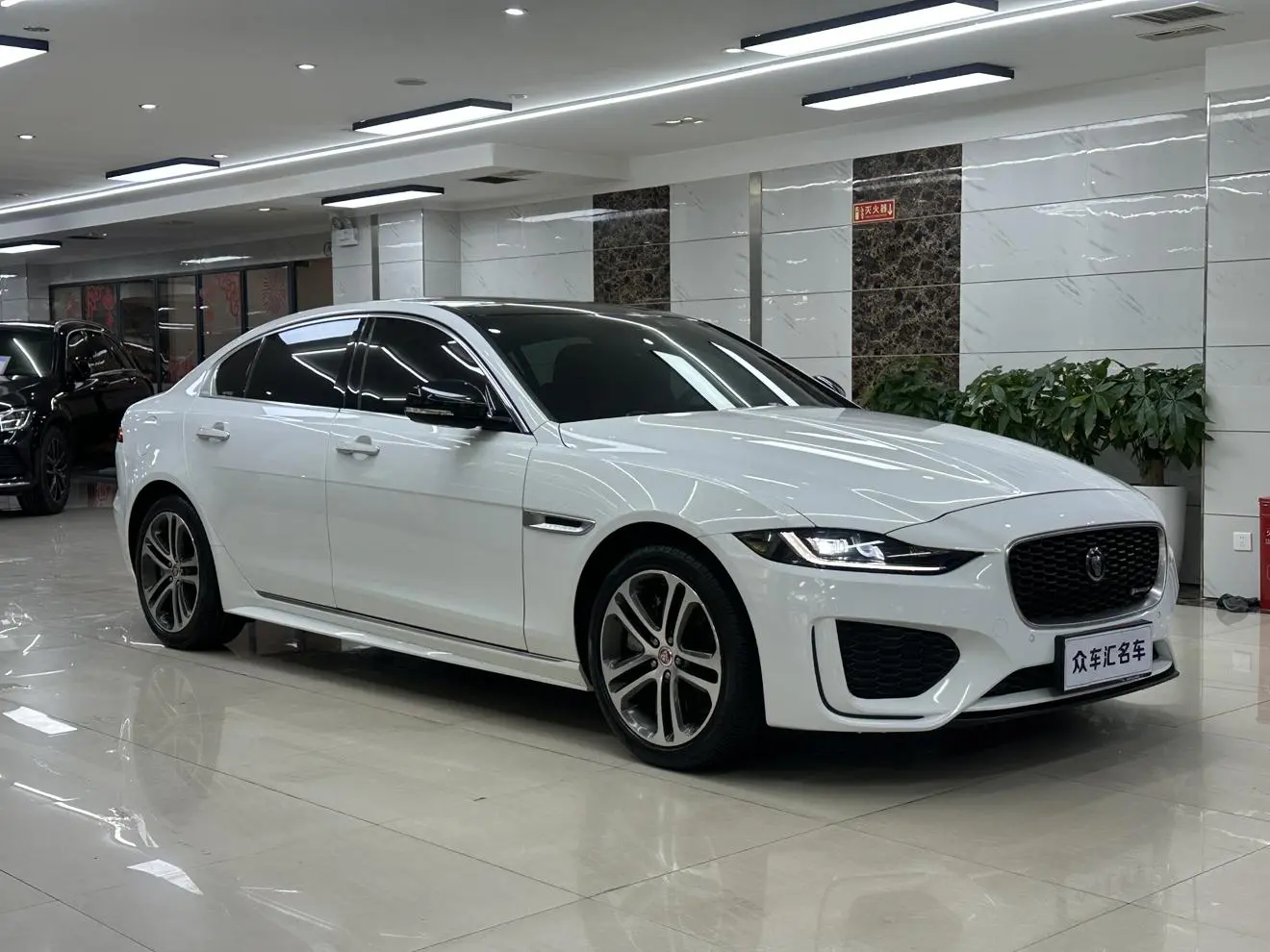 Jaguar Jaguar XEL 2.0T 250PS R-DYNAMIC S Enterprising Sports Edition