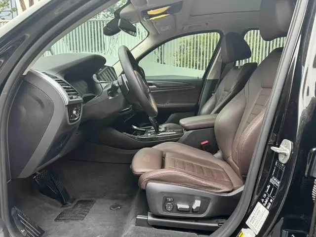 BMW BMW X3 xDrive28i M sports suit