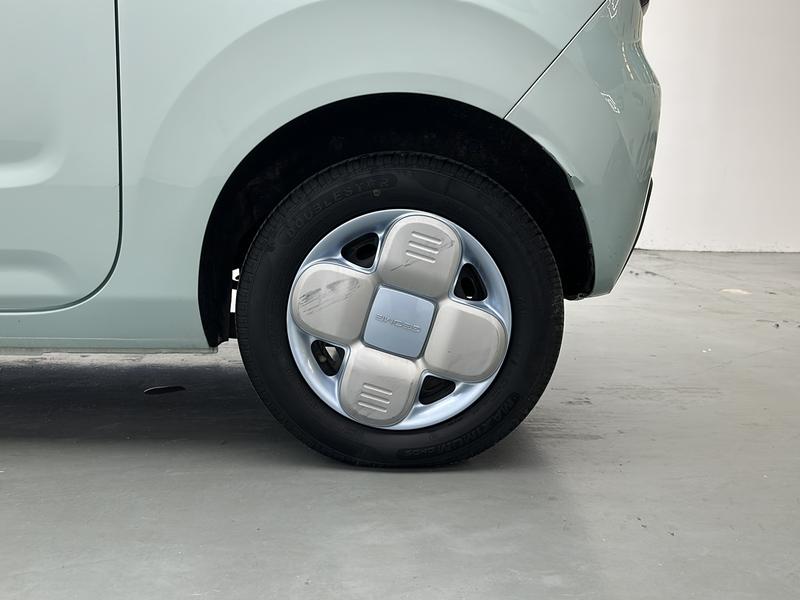 Geely Galaxy panda 2023