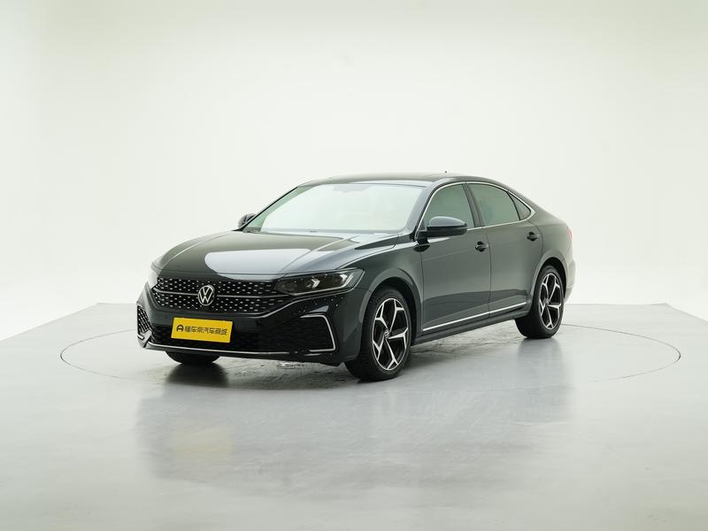 Volkswagen Passat 2024