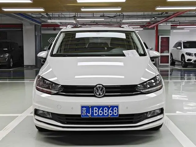 Volkswagen Touran L 280TSI automatic comfort version 7-seater country V