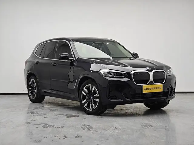 BMW BMW iX3 Leading type