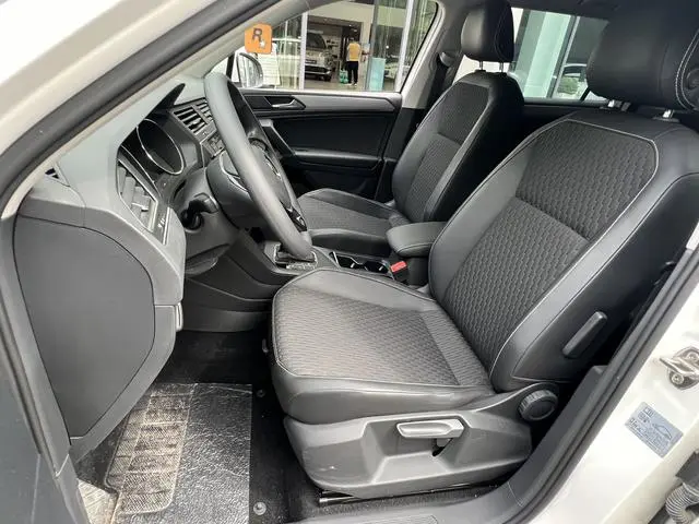 Volkswagen Tiguan L 330TSI automatic two-wheel drive comfort edition